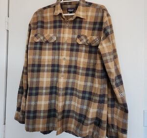 Patagonia Men's Heavey Weight Flannel Shirt Size L